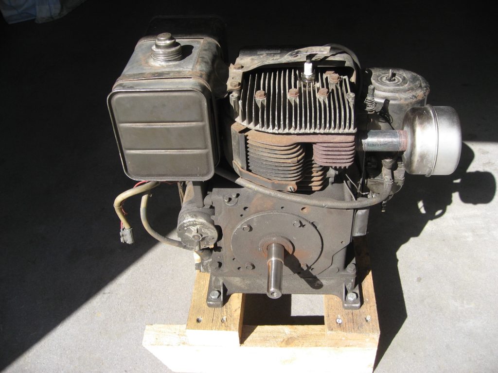 Briggs&Stratton16HP_vm1979